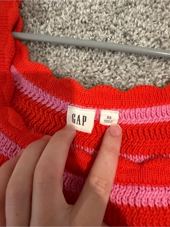 GAP Tops - GAP Red & Pink Striped Scallop-Edge Knit Top